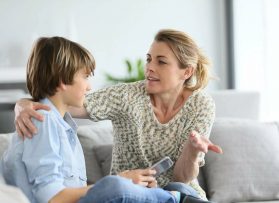 Внимание к детям-подросткам и время для общения с ними